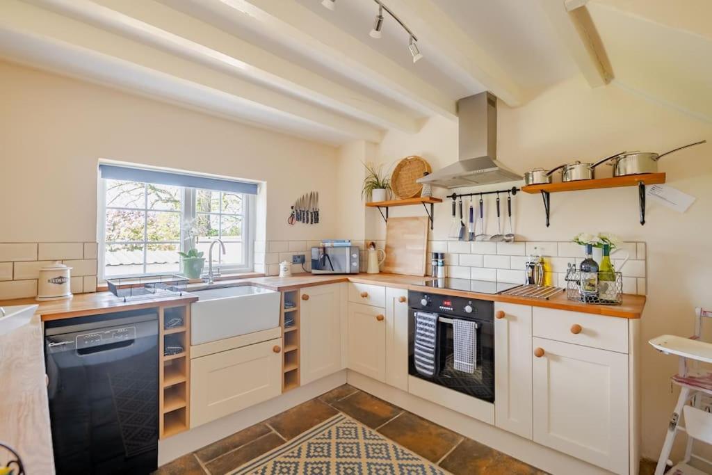 Rhos Y Bel Cottage Angelsey Llangadwaladr  Zewnętrze zdjęcie