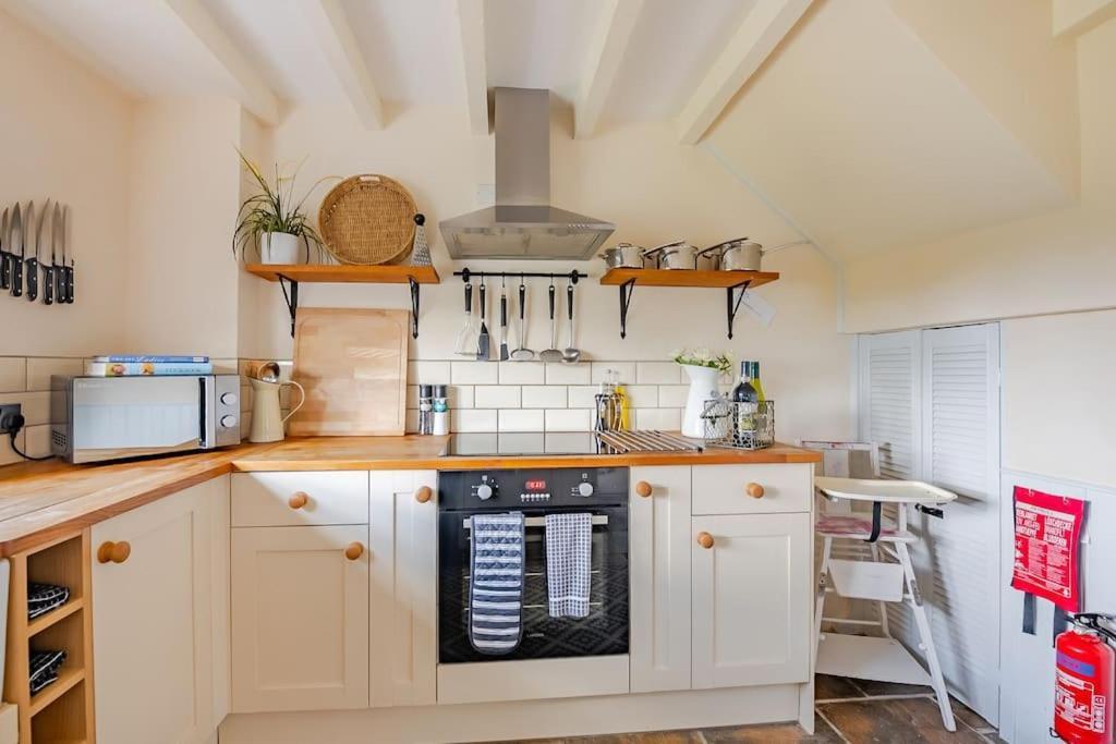 Rhos Y Bel Cottage Angelsey Llangadwaladr  Zewnętrze zdjęcie